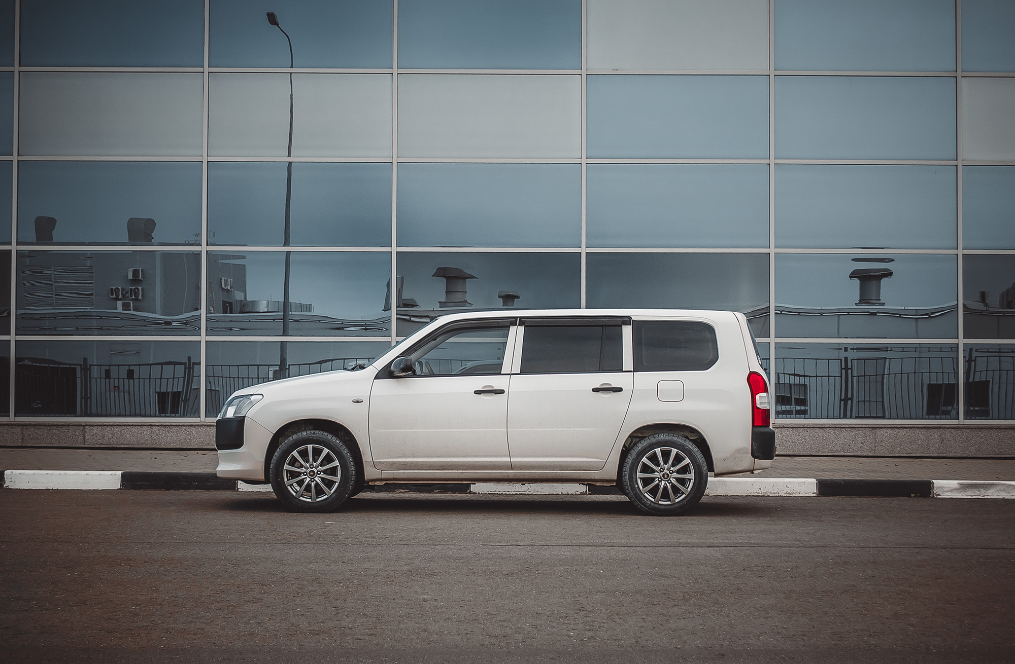 Toyota Suceed
