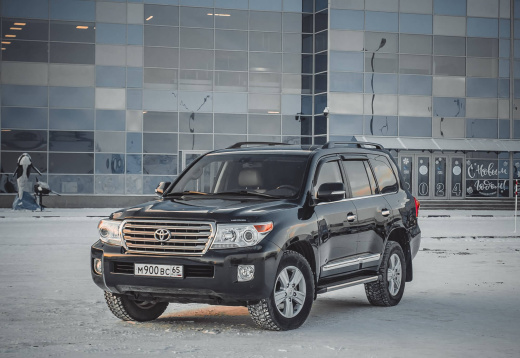 Toyota Land Cruiser 200